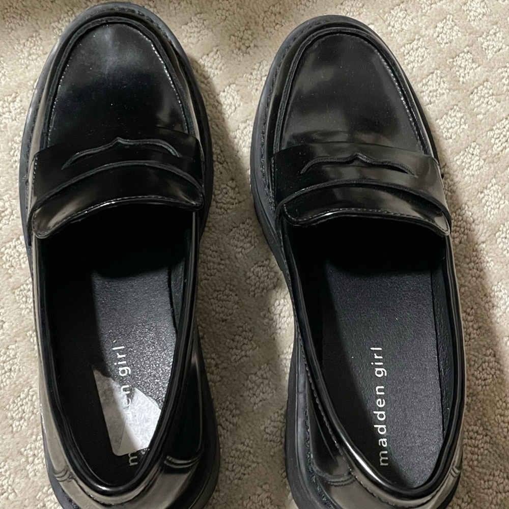 Steve Madden Black Leather Loafers - Picture 5 of 8